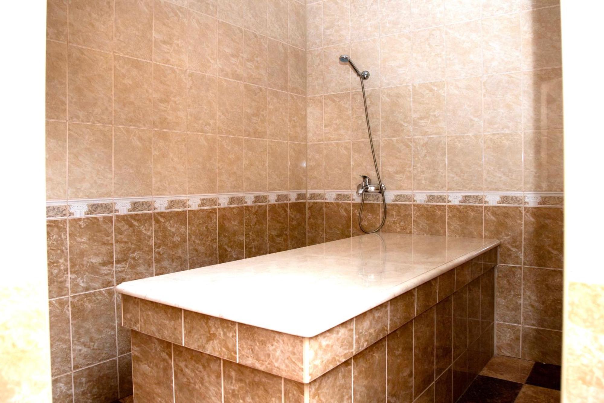 Hotel Вілія à Lomacineţi Extérieur photo