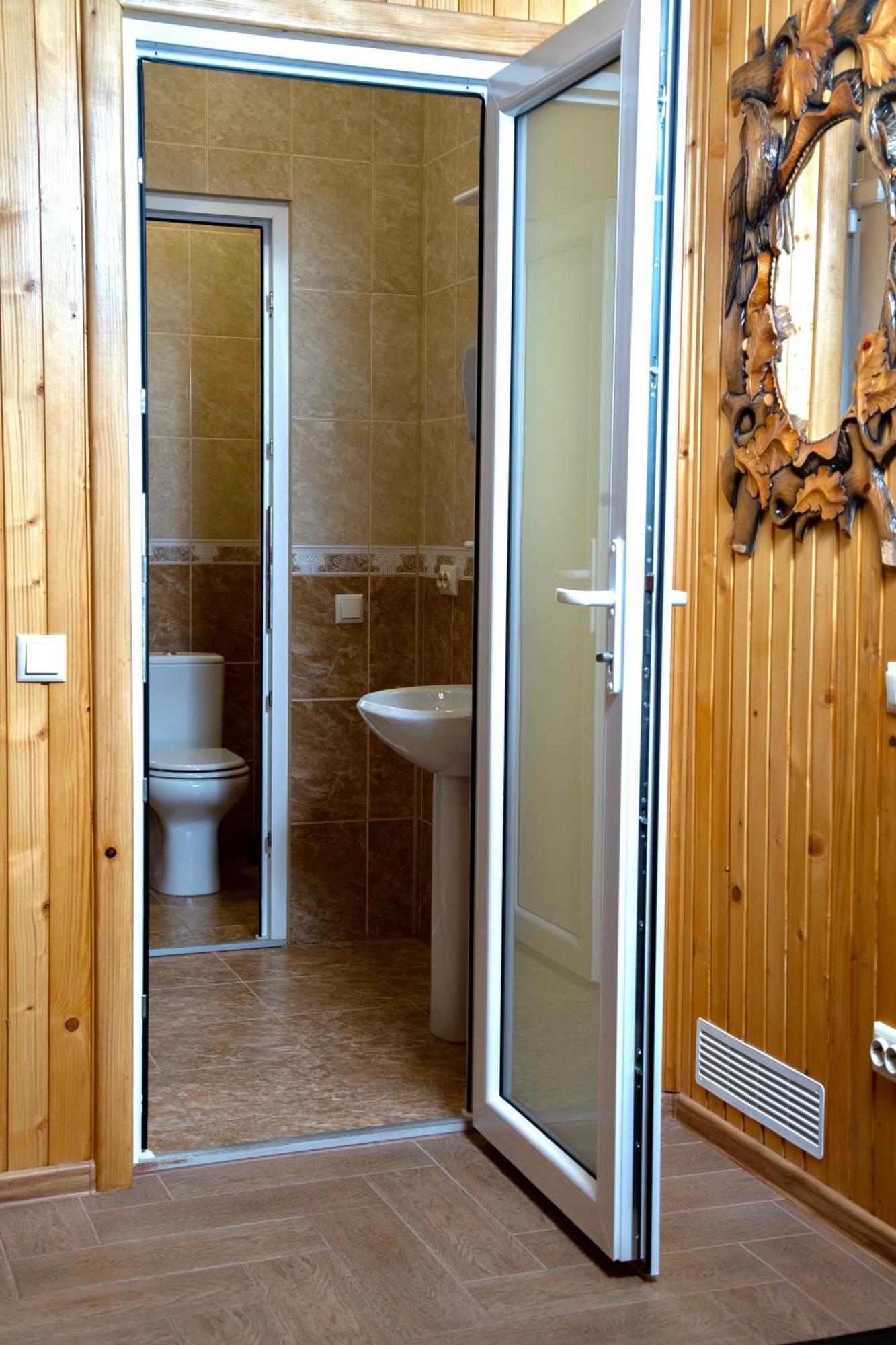 Hotel Вілія à Lomacineţi Extérieur photo